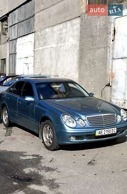 Седан Mercedes-Benz E-Class 2003 в Киеве