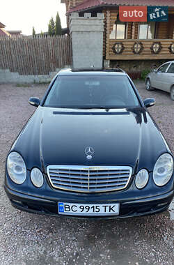 Седан Mercedes-Benz E-Class 2004 в 