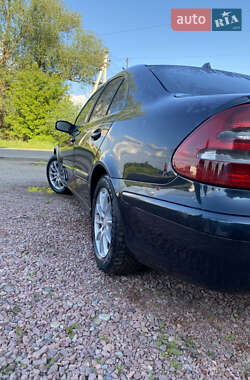 Седан Mercedes-Benz E-Class 2004 в 