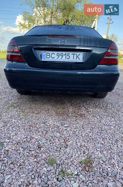 Седан Mercedes-Benz E-Class 2004 в 