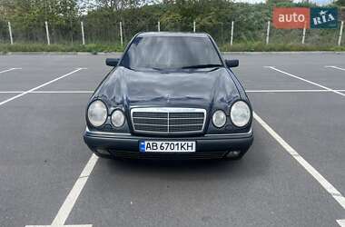 Седан Mercedes-Benz E-Class 1998 в Вінниці