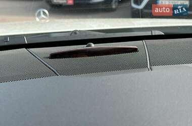 Седан Mercedes-Benz E-Class 2011 в 
