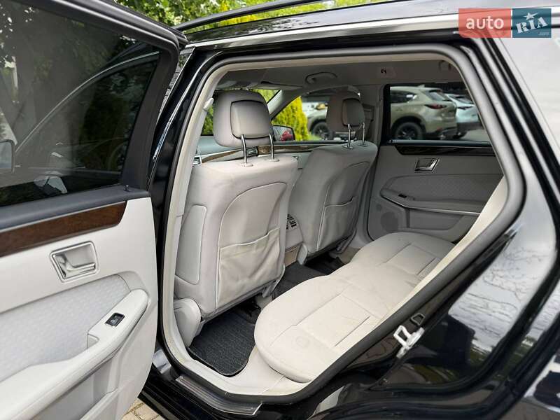 Универсал Mercedes-Benz E-Class 2010 в Одессе