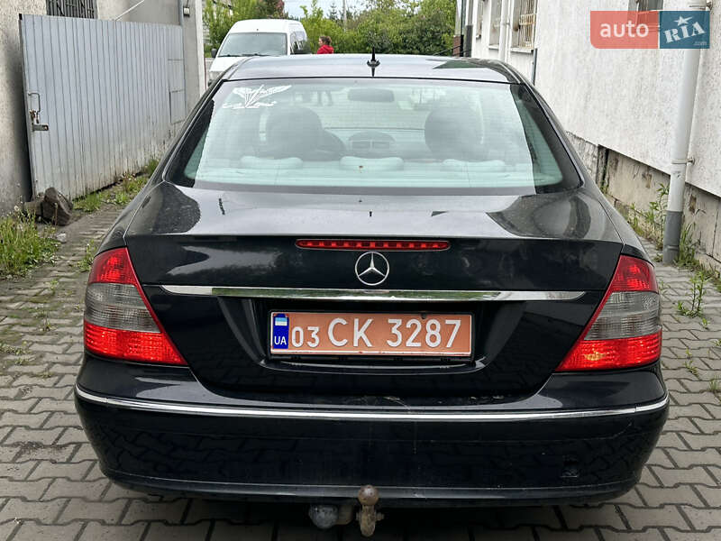 Седан Mercedes-Benz E-Class 2007 в Луцке