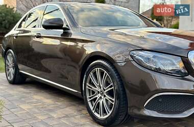 Седан Mercedes-Benz E-Class 2016 в 