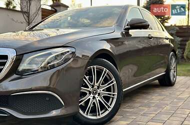 Седан Mercedes-Benz E-Class 2016 в 