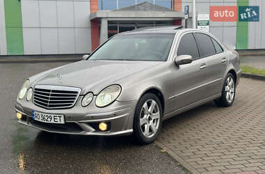 Седан Mercedes-Benz E-Class 2004 в Виноградові