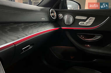 Купе Mercedes-Benz E-Class 2020 в 
