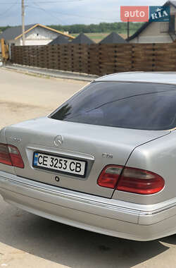 Седан Mercedes-Benz E-Class 2000 в 