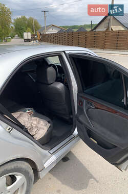 Седан Mercedes-Benz E-Class 2000 в 