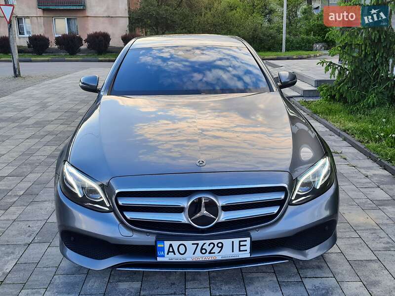 Седан Mercedes-Benz E-Class 2017 в Тячеві