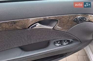 Седан Mercedes-Benz E-Class 2004 в 