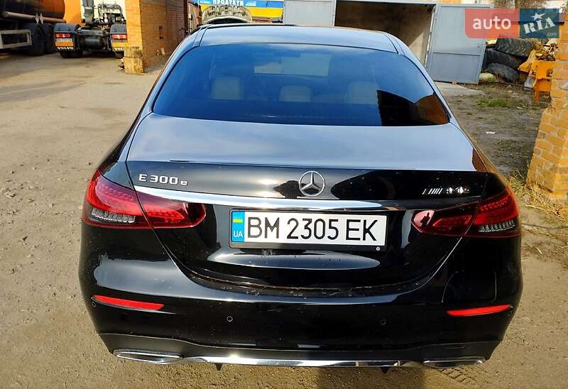 Седан Mercedes-Benz E-Class 2021 в Ромнах