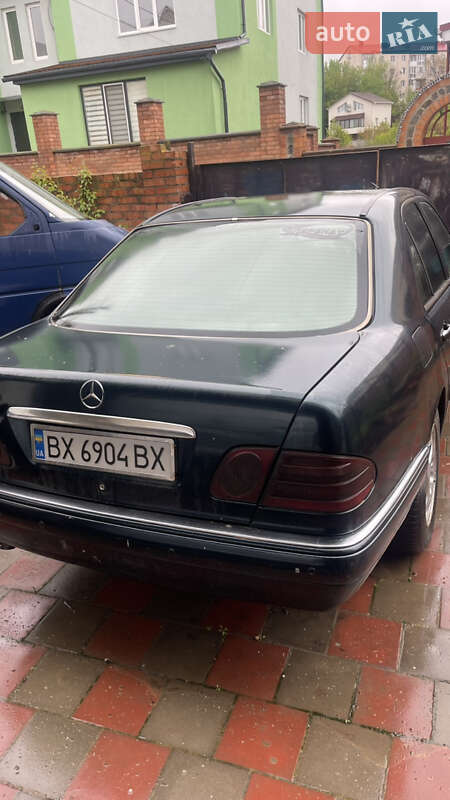 Седан Mercedes-Benz E-Class 1996 в Вінниці