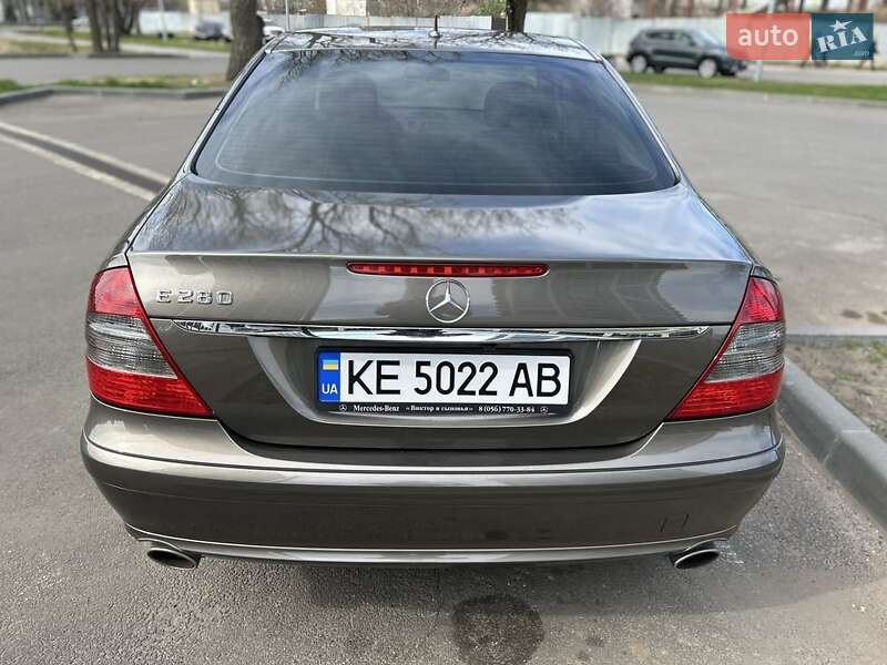 Седан Mercedes-Benz E-Class 2006 в Дніпрі