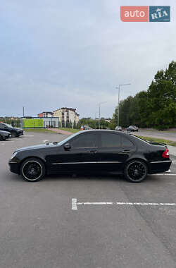 Седан Mercedes-Benz E-Class 2007 в 