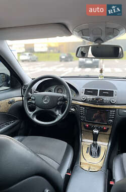 Седан Mercedes-Benz E-Class 2007 в 