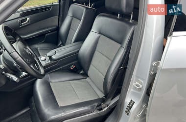 Седан Mercedes-Benz E-Class 2011 в 