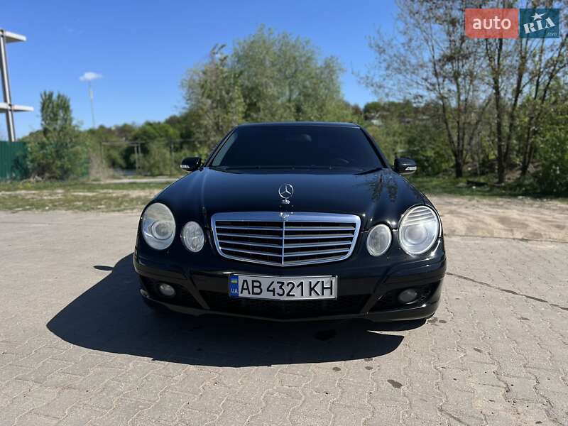 Седан Mercedes-Benz E-Class 2006 в Вінниці