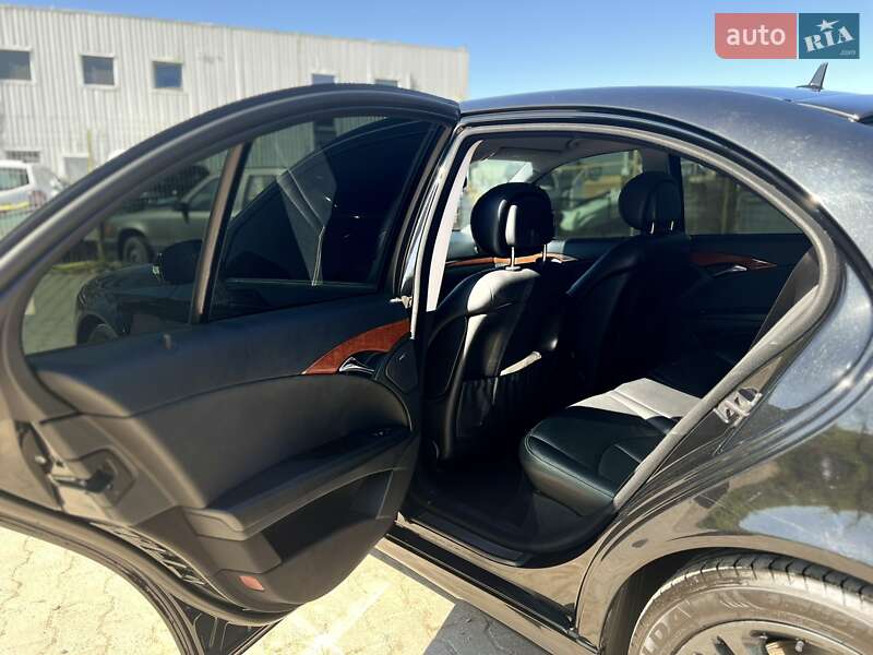 Седан Mercedes-Benz E-Class 2006 в Вінниці