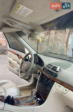 Седан Mercedes-Benz E-Class 2005 в 