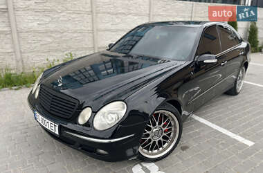 Седан Mercedes-Benz E-Class 2002 в Ровно