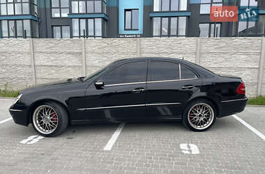 Седан Mercedes-Benz E-Class 2002 в 