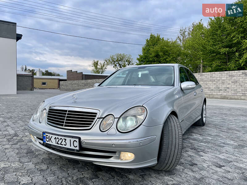 Седан Mercedes-Benz E-Class 2004 в Костопілі
