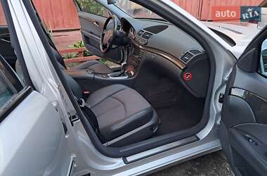 Седан Mercedes-Benz E-Class 2004 в 
