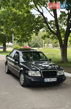 Седан Mercedes-Benz E-Class 1995 в Рівному
