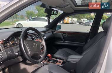 Седан Mercedes-Benz E-Class 1997 в 