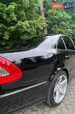 Седан Mercedes-Benz E-Class 2006 в 