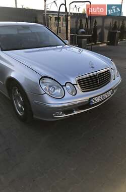 Седан Mercedes-Benz E-Class 2002 в Шептицькому