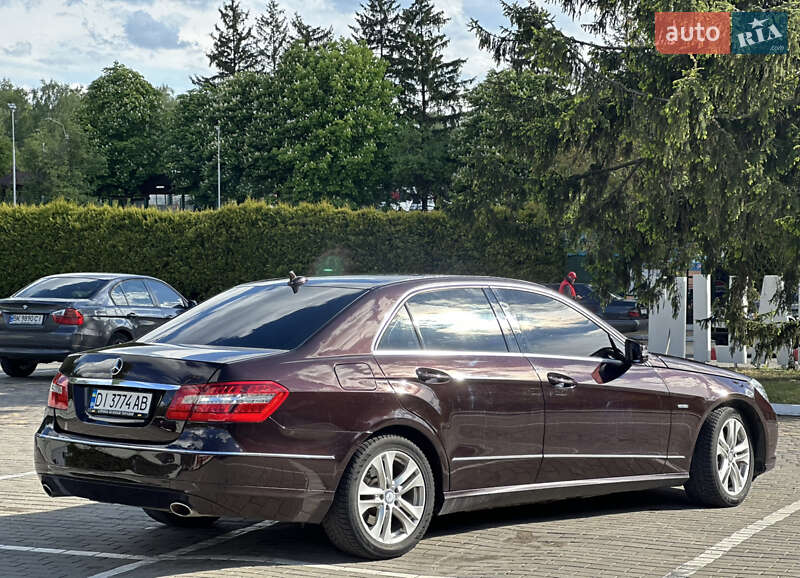 Седан Mercedes-Benz E-Class 2010 в Луцке