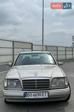 Седан Mercedes-Benz E-Class 1994 в 
