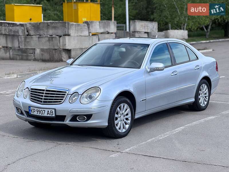 Седан Mercedes-Benz E-Class 2007 в Запорожье