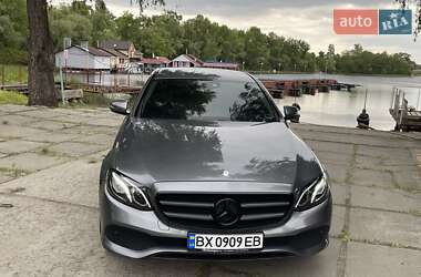 Седан Mercedes-Benz E-Class 2016 в 