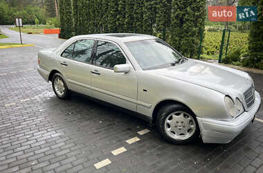 Седан Mercedes-Benz E-Class 1998 в 