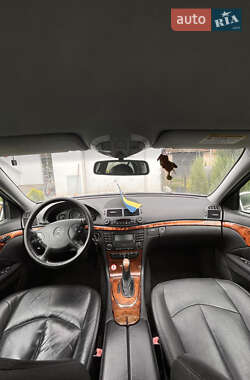 Седан Mercedes-Benz E-Class 2005 в 