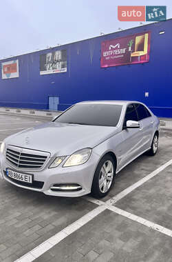 Седан Mercedes-Benz E-Class 2012 в Вінниці