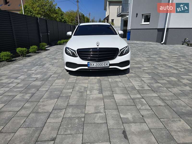 Седан Mercedes-Benz E-Class 2018 в Хмельницком
