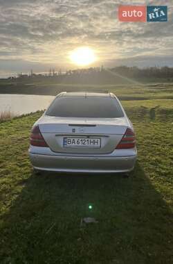 Седан Mercedes-Benz E-Class 2003 в 