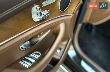 Седан Mercedes-Benz E-Class 2017 в 