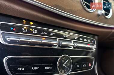 Седан Mercedes-Benz E-Class 2017 в 