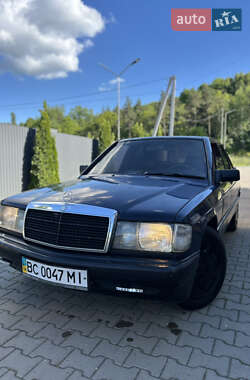Седан Mercedes-Benz E-Class 1987 в 
