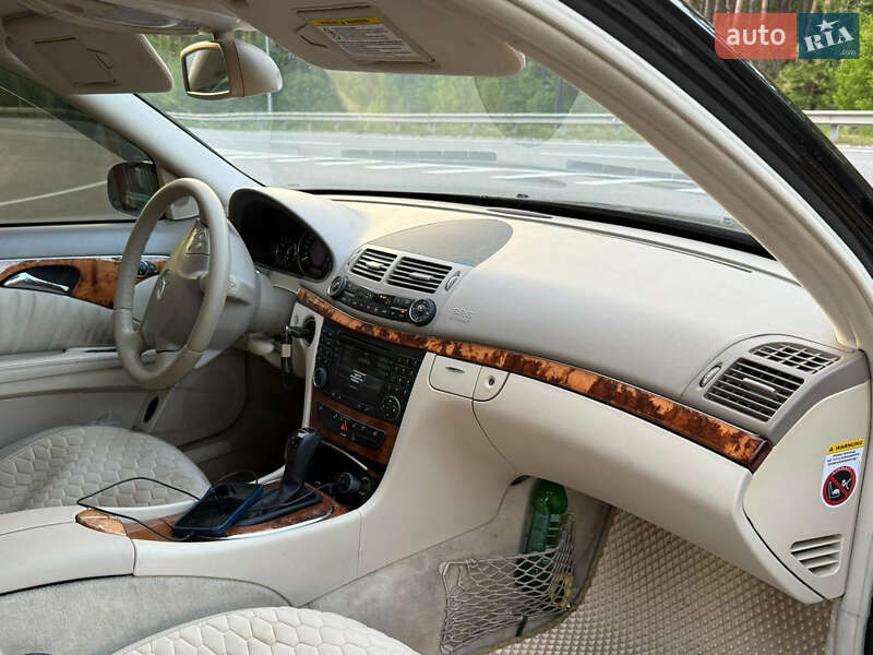 Седан Mercedes-Benz E-Class 2005 в Броварах