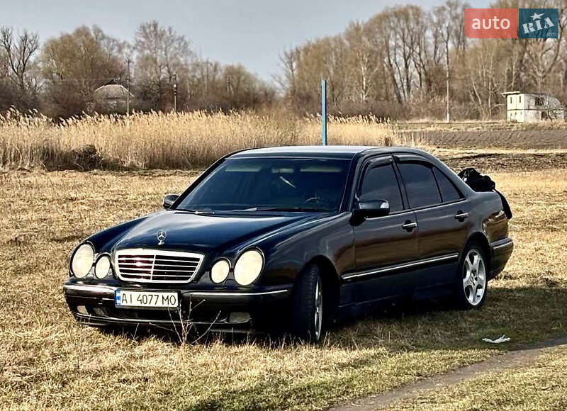Mercedes-Benz E-Class 2000