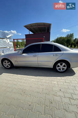 Седан Mercedes-Benz E-Class 2003 в 