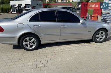 Седан Mercedes-Benz E-Class 2003 в 
