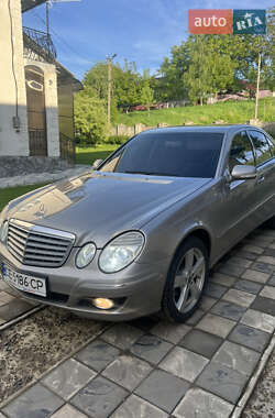 Седан Mercedes-Benz E-Class 2008 в Черновцах